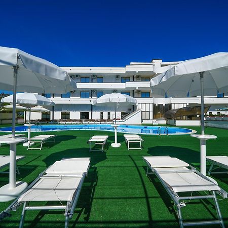 Hotel Club Clorinda Nuova Gestione 2024 Паестум Екстериор снимка