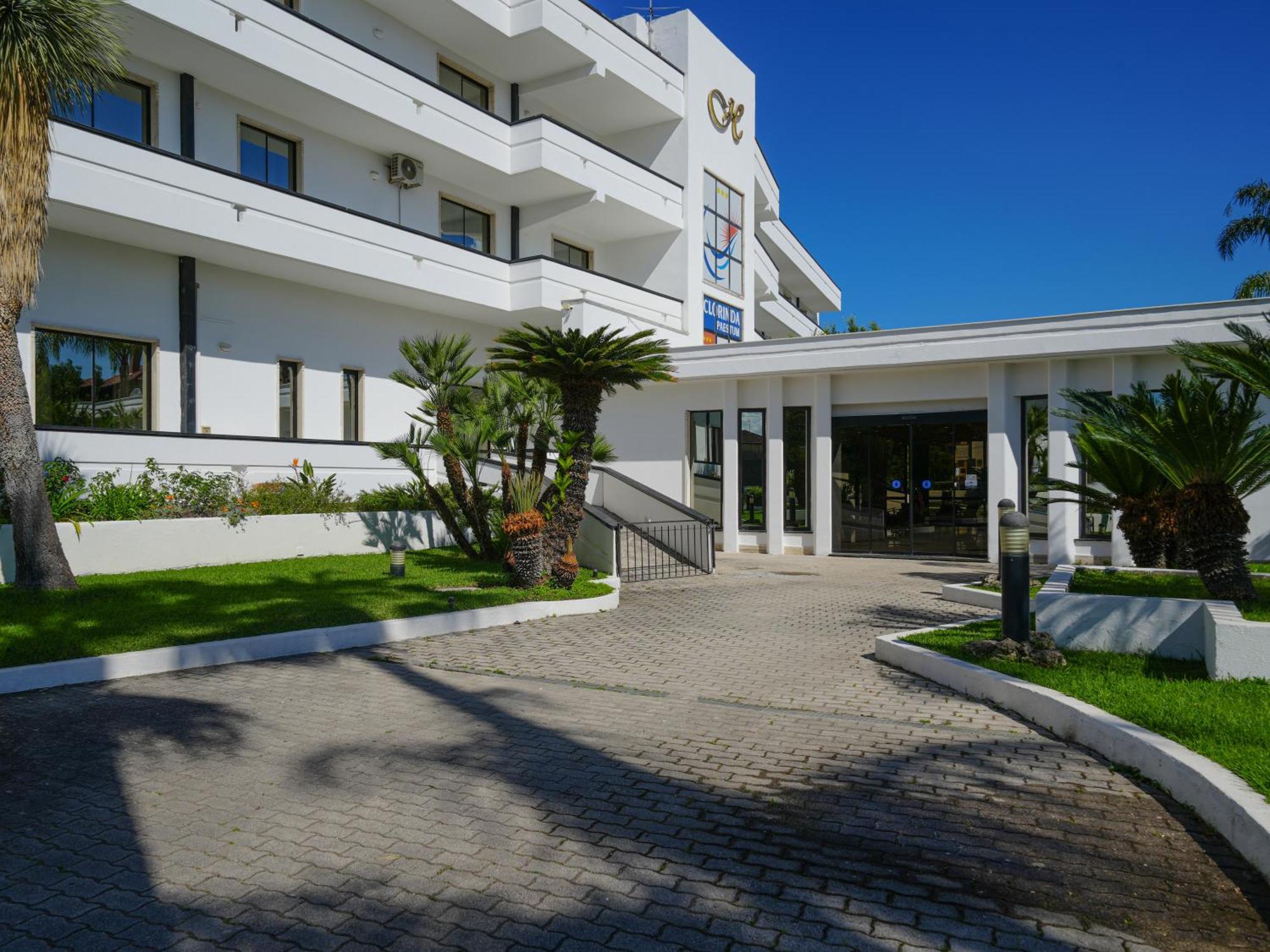 Hotel Club Clorinda Nuova Gestione 2024 Паестум Екстериор снимка